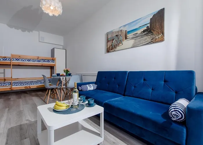 Akwamaryn Z Bezplatnym Parkingiem Nad Morzem 250m Od Plazy Epapartamenty Apartman Dziwnówek