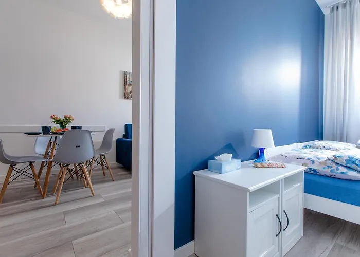 Akwamaryn Z Bezplatnym Parkingiem Nad Morzem 250m Od Plazy Epapartamenty Apartman *