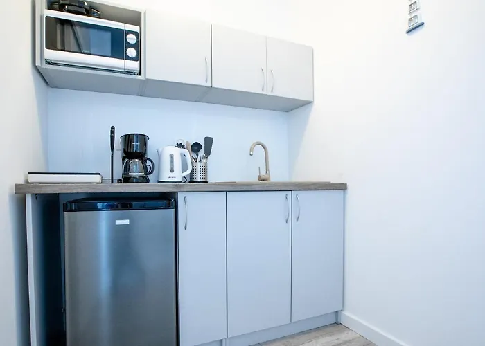 Akwamaryn Z Bezplatnym Parkingiem Nad Morzem 250m Od Plazy Epapartamenty Apartman Dziwnówek